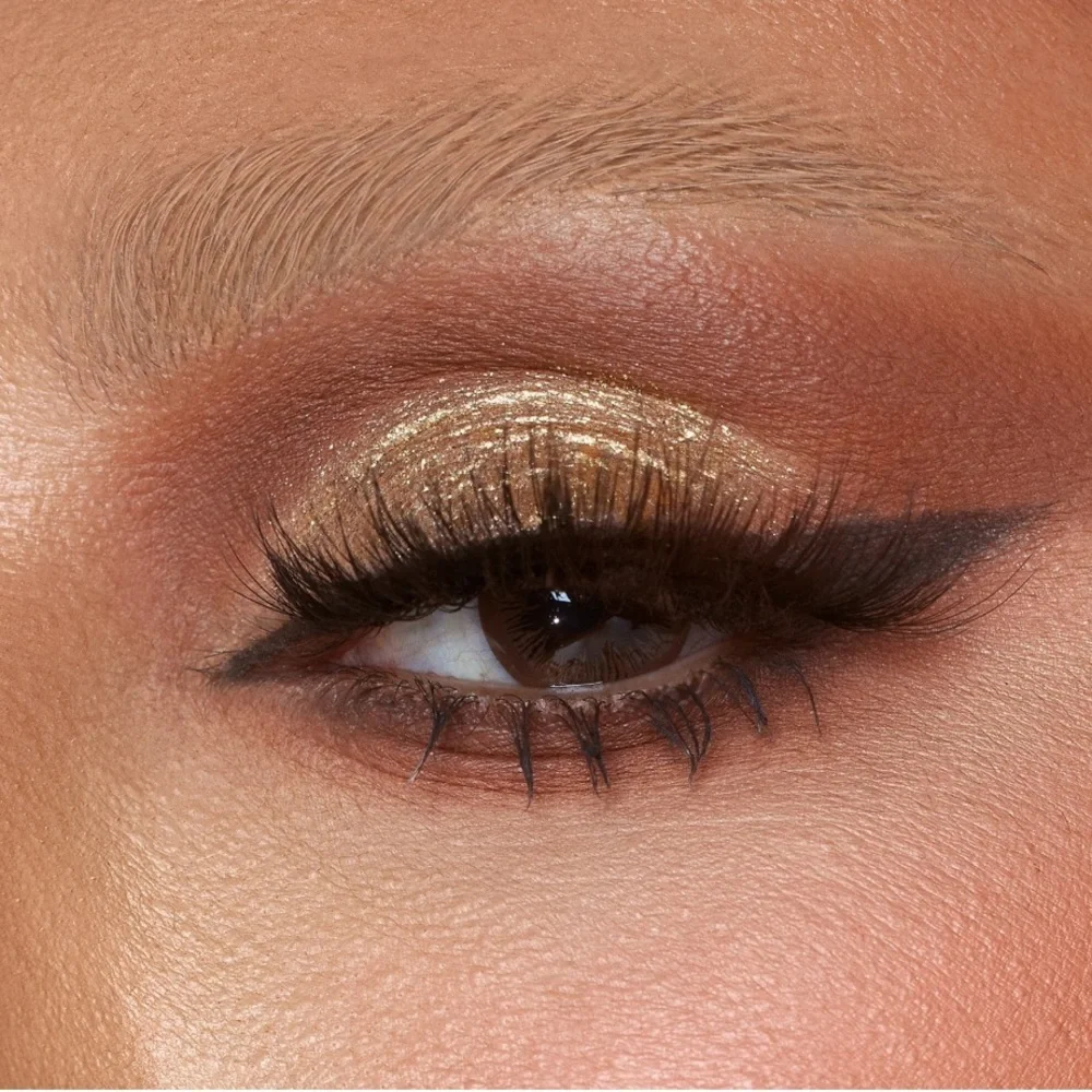 ✨ HUDA BEAUTY Empowered Eyeshadow Palette